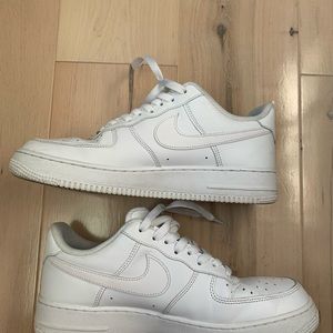Men’s white Air Force 1 size 9.5